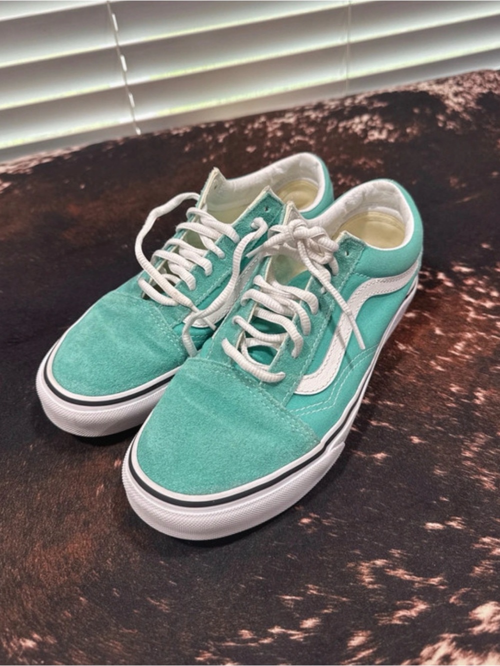 Vans Old Skool Low-Top Sneakers in Teal and White